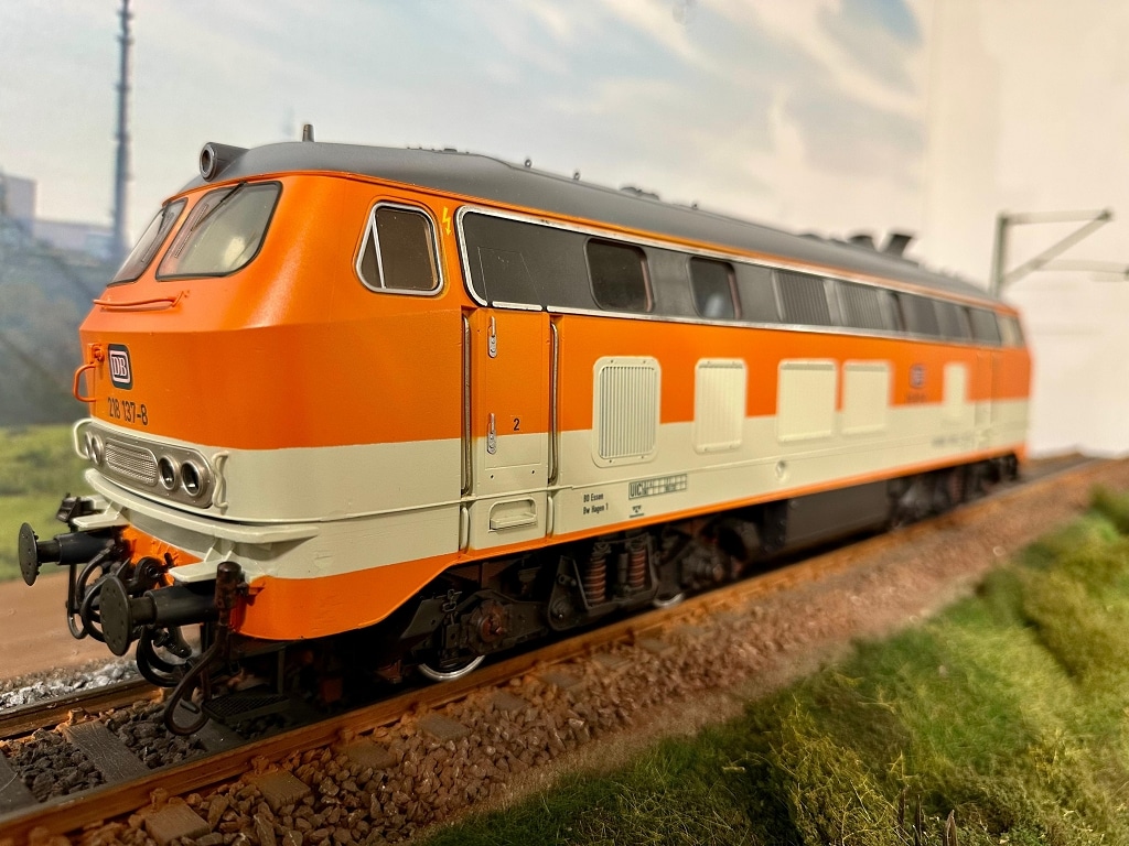 BR 218 137 City Bahn Gummersbach DB 80er Jahre  auf  Basis Märklin Spur 1