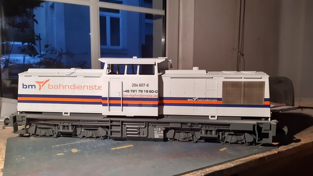BR 204 607 bm-Bahndienste auf Basis Piko Spur G