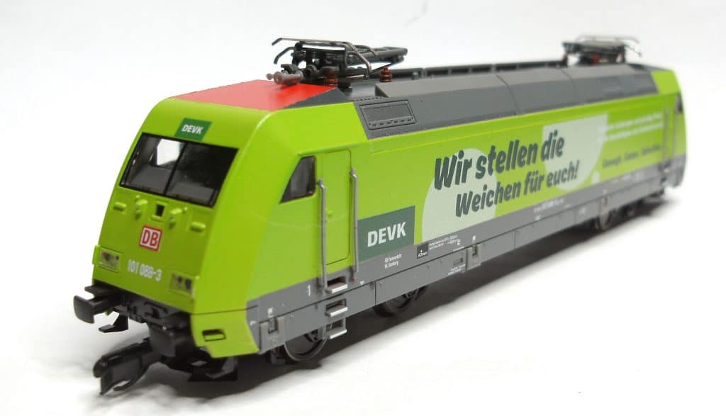 BR 101 088 DEVK volle Tatkraft voraus auf Basis Tillig BR 101 TT