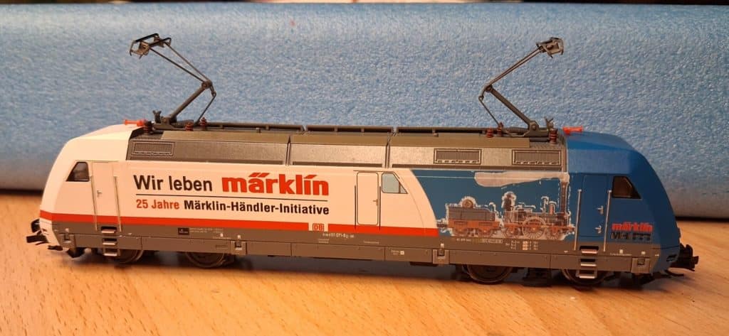 BR 101 071 25 Jahre Märklin auf Basis Tillig TT