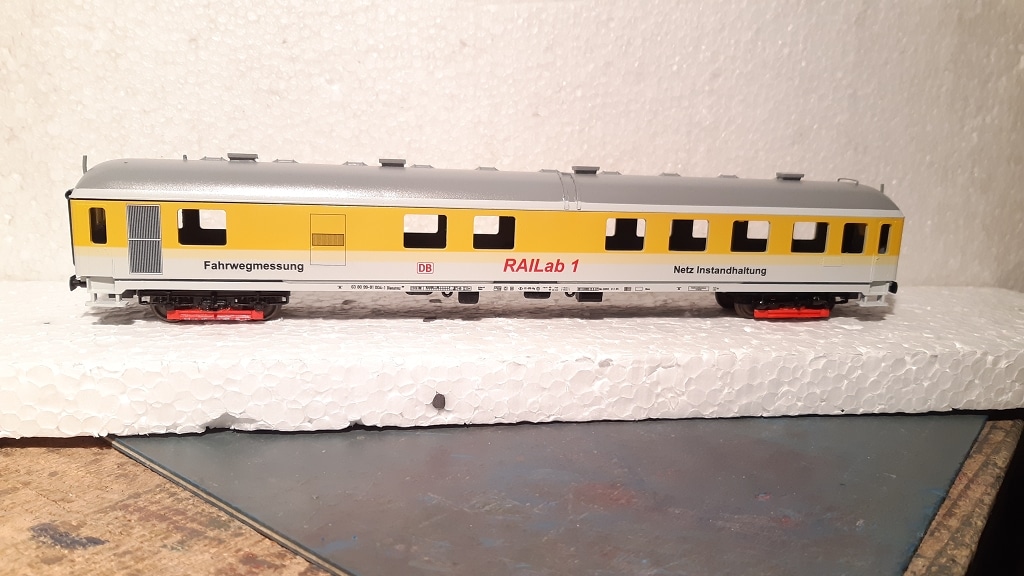 RAILab1 Messwagen Fahrwegmessung Netz Instandhaltung DB auf Basis Roco 1:100 in H0