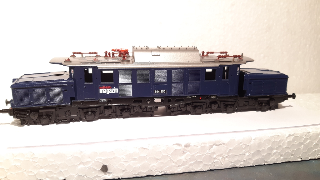 E94 Märklin Krokodil als kobaltblaue Version Märklin Magazin