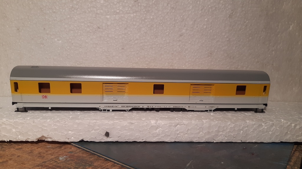 Gepäckwagen DB als Messzug Beiwagen auf Basis Fleischmann H0