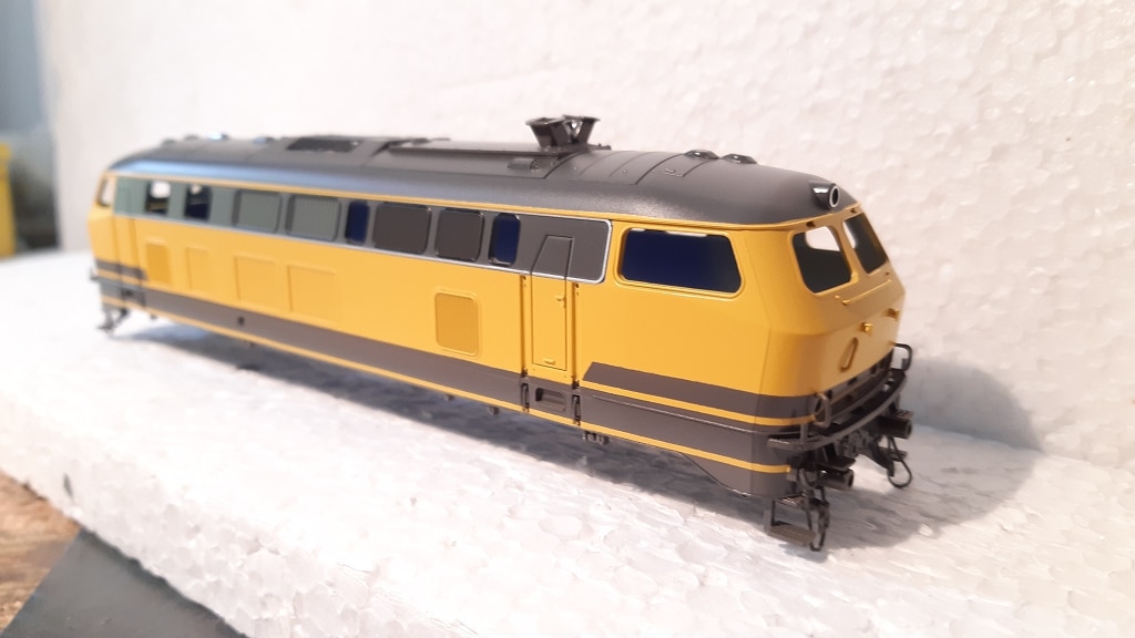 BR 218 391 DB Bahnbau auf Basis Roco H0