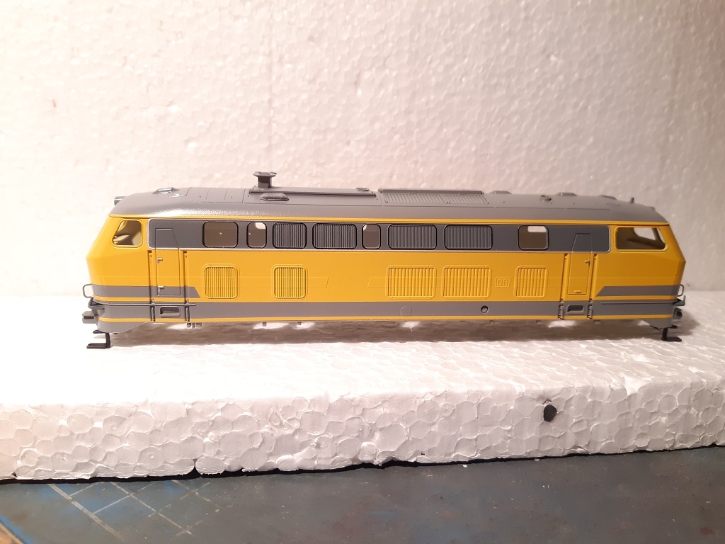 BR 218 391 DB Bahnbau auf Basis Roco H0 Kunde beschriftet selbst