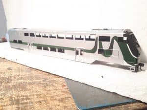 Resinmodell des Doppelstocksteuerwagen der Metrolink Amerika