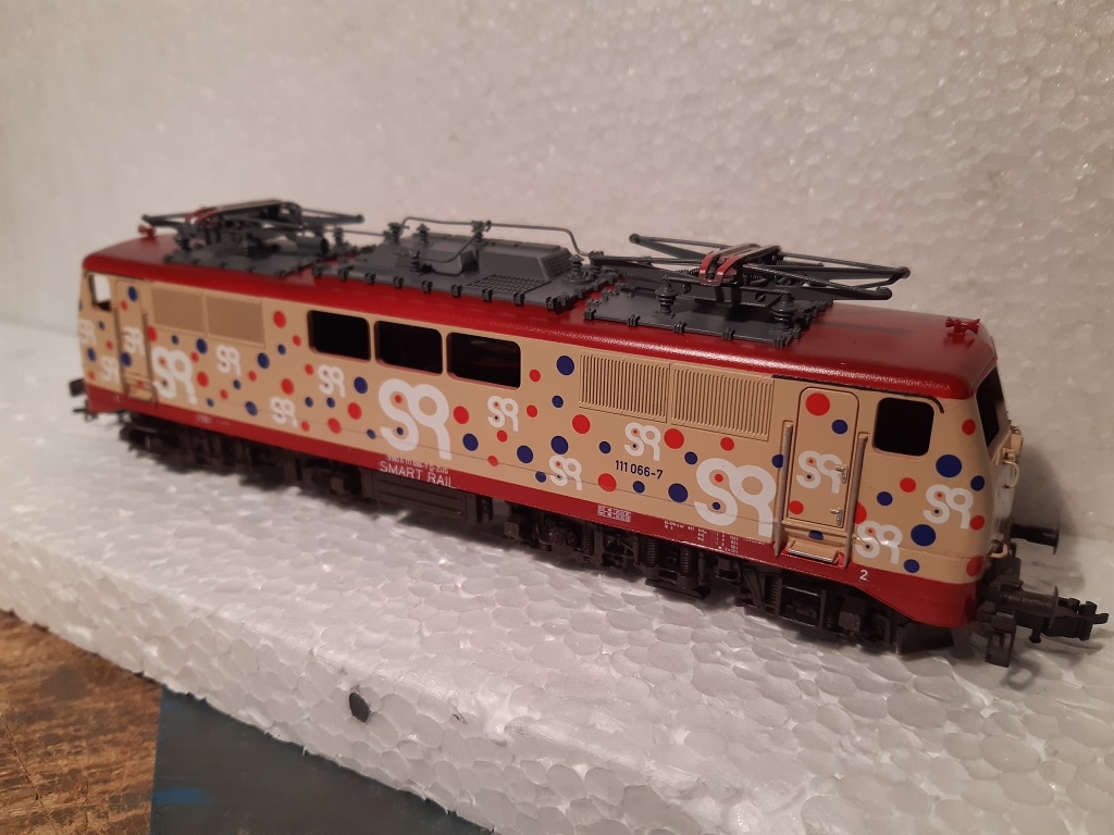 BR 111 066  Smart Rail auf Basis Fleischmann H0