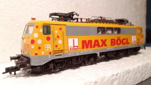 BR 111 075 auf Basis Fleischmann H0 Max Bögl Eigentümer Smart Rail