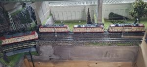 BR 111  Smart Rail auf Basis Fleischmann alle rot/beigen Loks